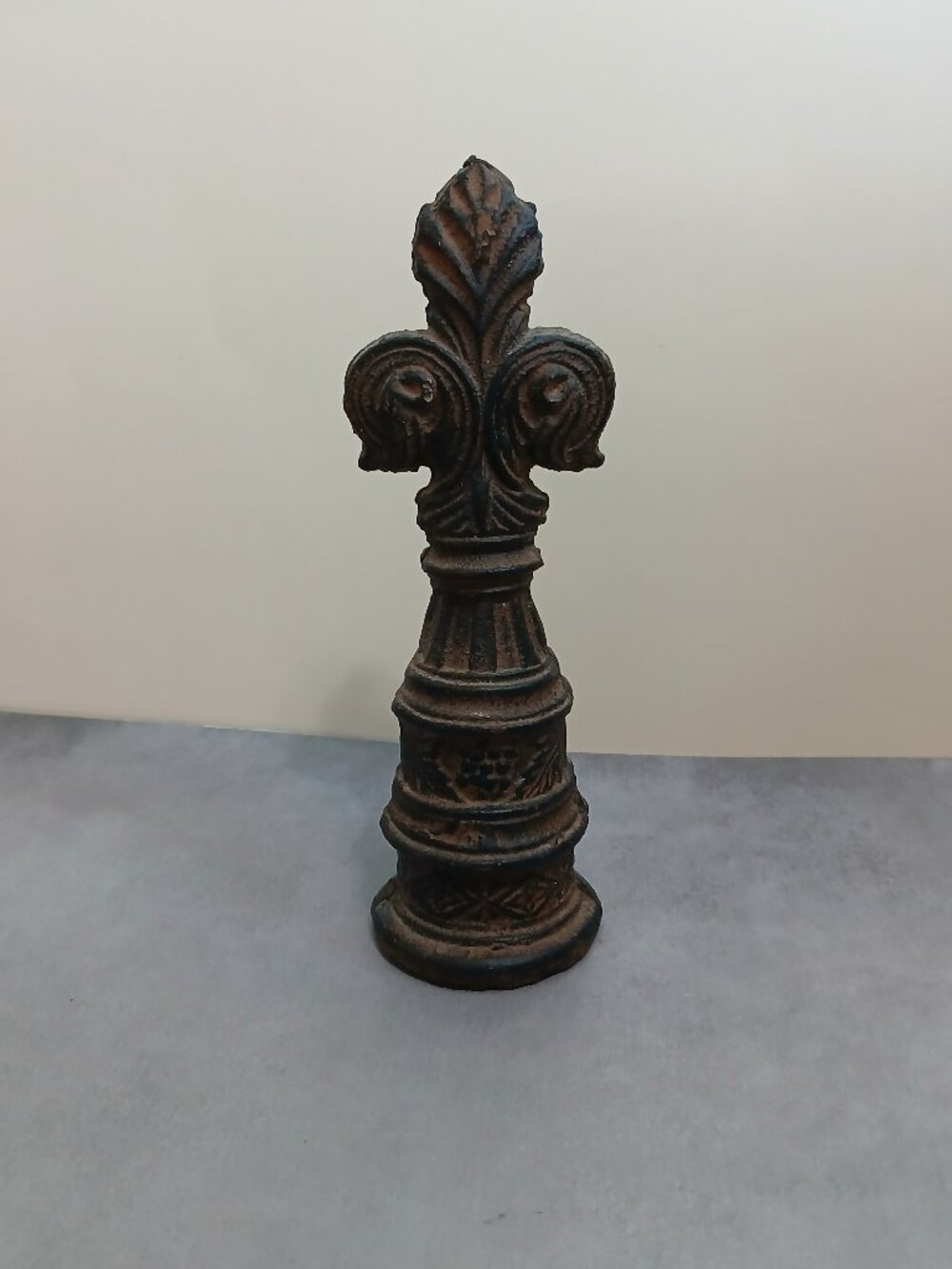 Iron Fleur-de-lis Doorstop/Shelf Décor